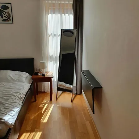 Apartament Eva 4 *