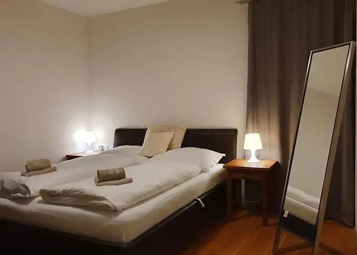 Eva 4 アパート ラウリス